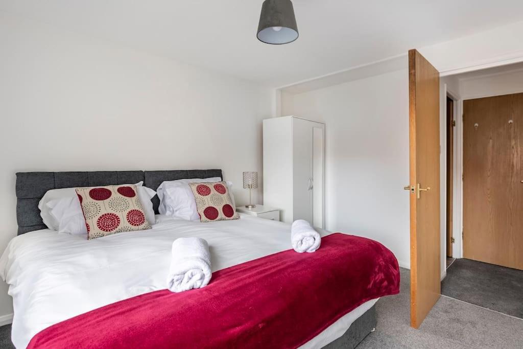 Two Bedroom Flat Near Colchester Hospital With Free Parking And Internet Mile End المظهر الخارجي الصورة